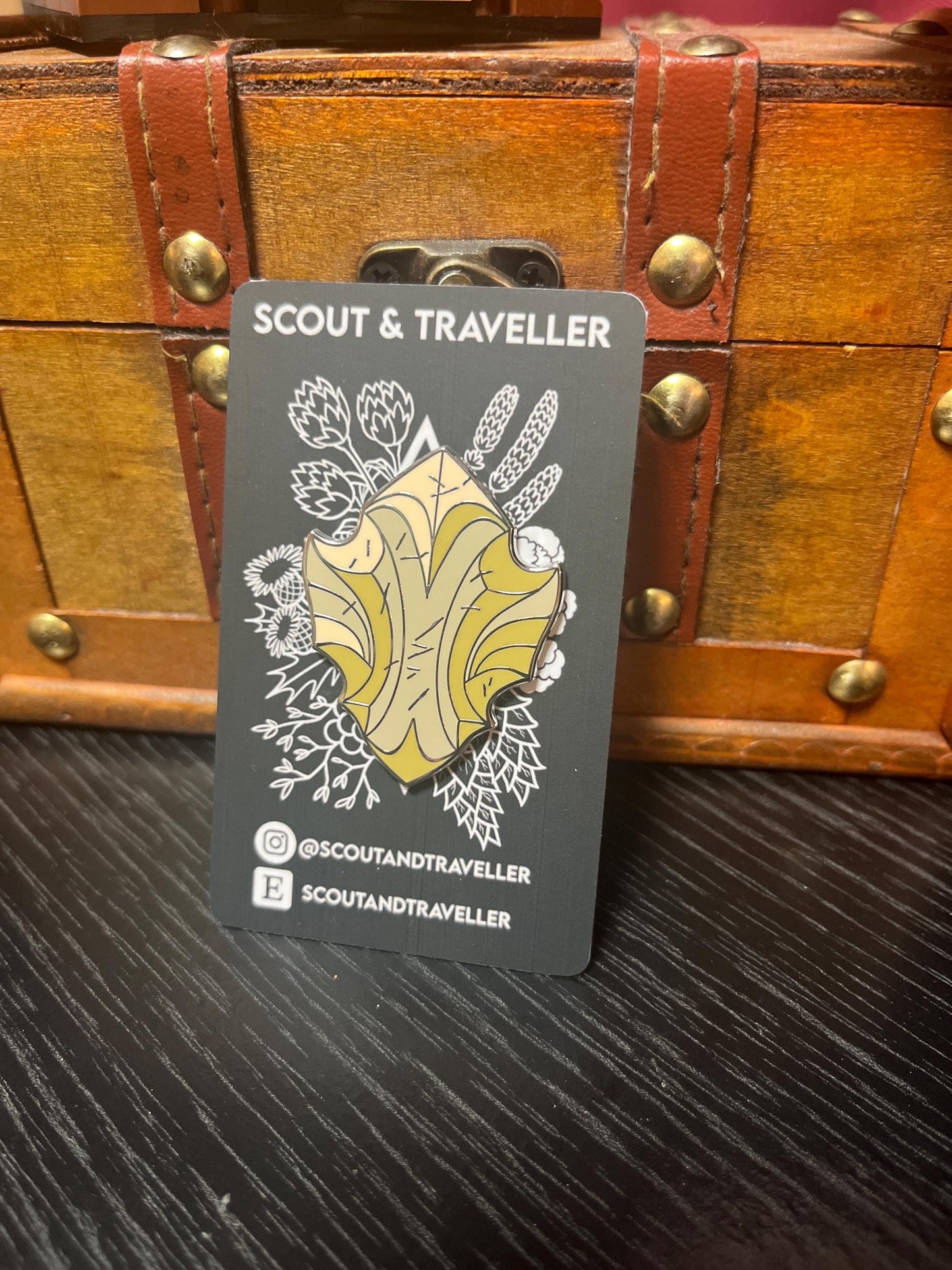 Auri-El's Shield pin