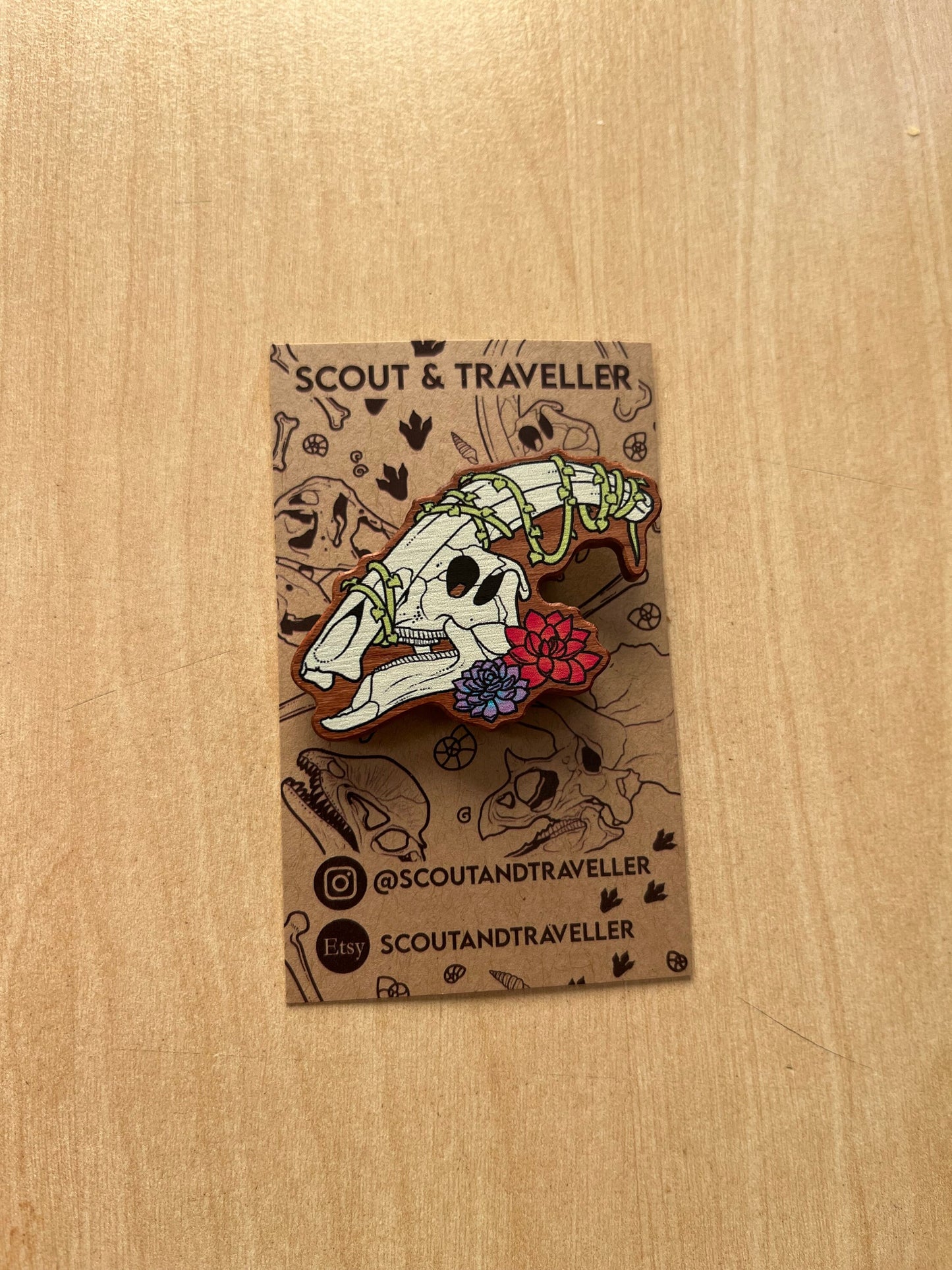 Wooden Dinosaur Skull - PARASAUROLOPHUS - Pin badge