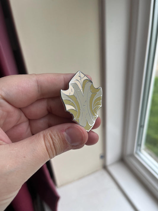 Auri-El's Shield pin